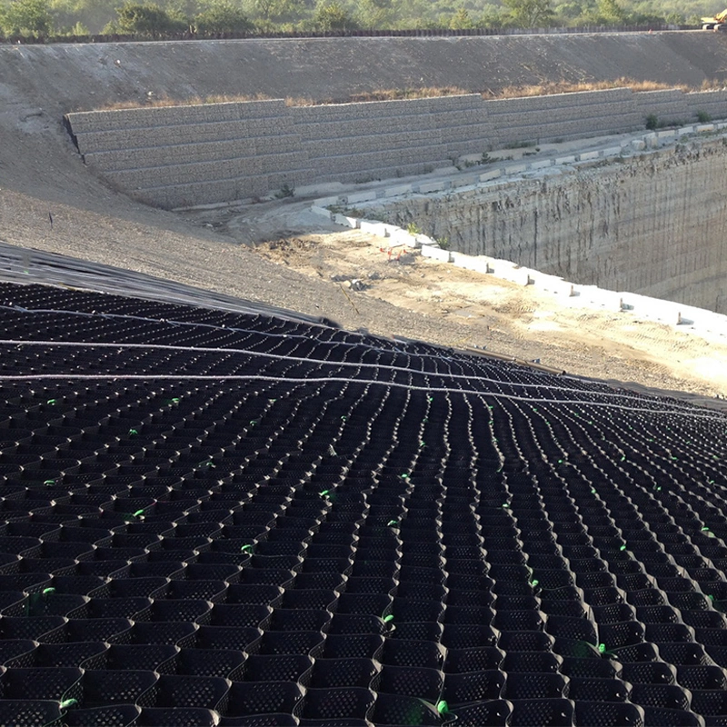 Anti corrosione 50mm Hdpe Geocell per rinforzo del suolo Road Hill Slope 5