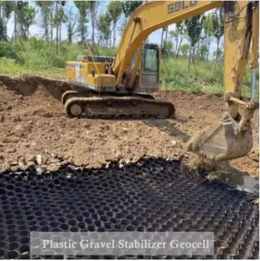 Geocelle stabili a pendenza perforate in HDPE nero geocelle per ingegneria civile 2