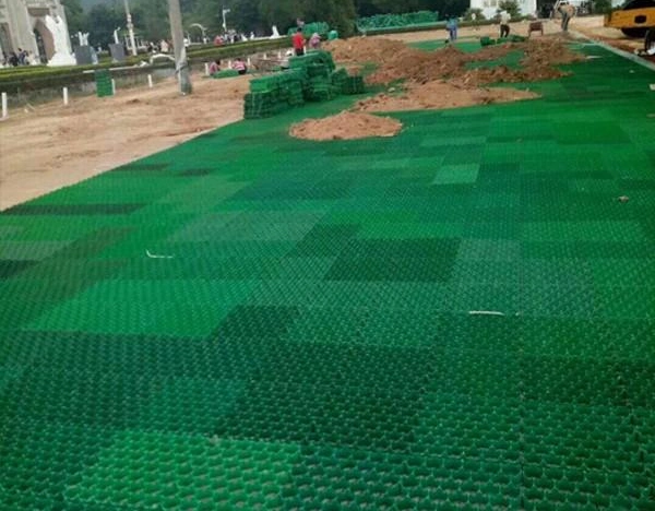 Pavimentatore di erba di plastica di alta qualità / pavimentatore di erba per paesaggi 4