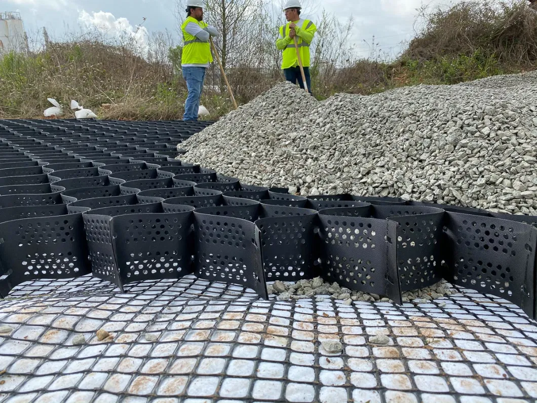 Sistema di materiale di griglia di ghiaia in HDPE Geocella testurizzata per il rinforzo stradale Pavimentazione a rete di erba 0