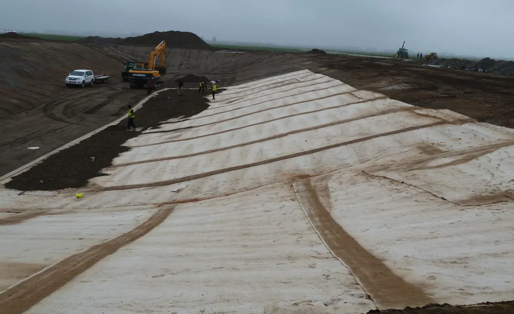 Acqua di stagno Geosintetico anti-siccatura GCL Matto di rivestimento in argilla Gcl Bentonite Geosintetico per discarica 1