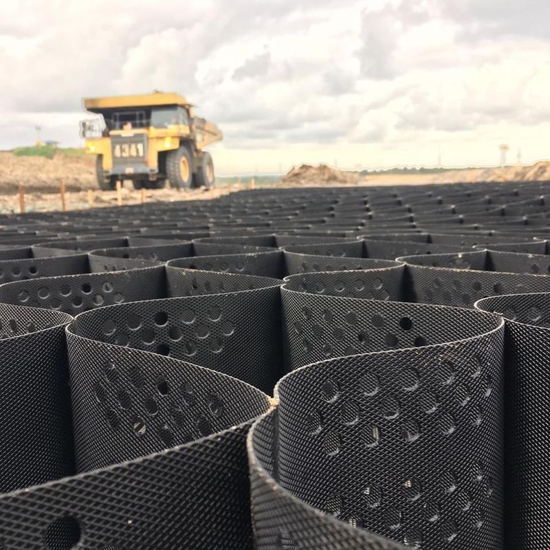 Geocelle di plastica HDPE strutturate e perforate Paver Gid Manufacturer Gravel Grid Geo Cell per la costruzione stradale