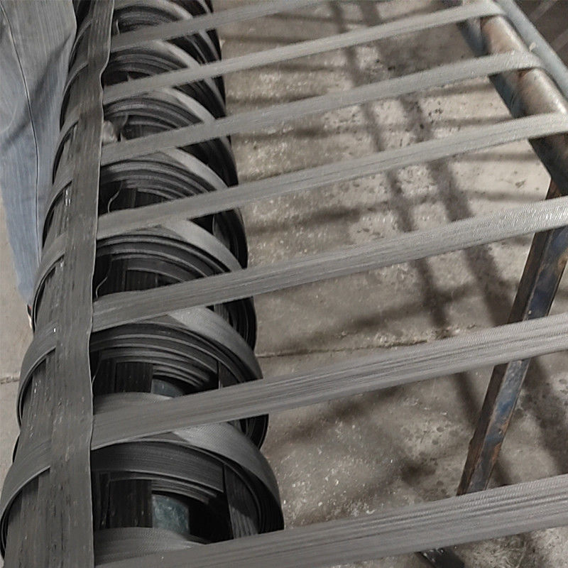 Geogrid di plastica rinforzata in fibre di poliestere bixiale ad alta resistenza Geogrid di fibra di plastica per la costruzione stradale