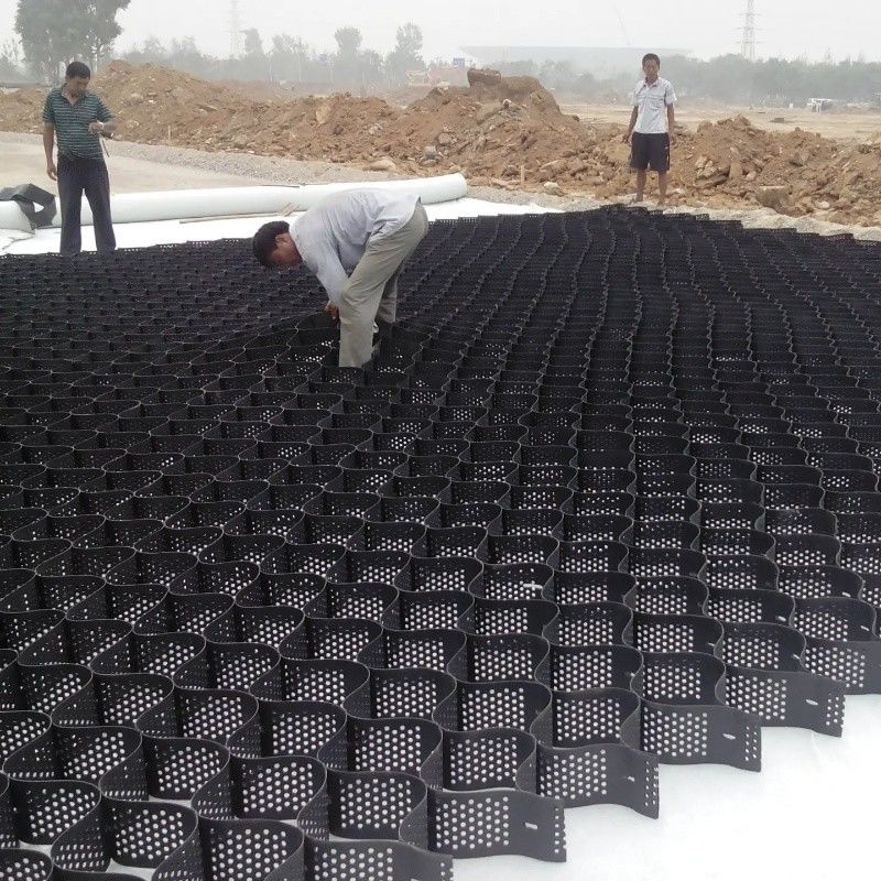 250mm 75mm 100mm 150mm Geocell Hdpe Alta texture HDPE Griglia di ghiaia in ciotola di miele Geocell di plastica Prezzo di fabbrica diretto