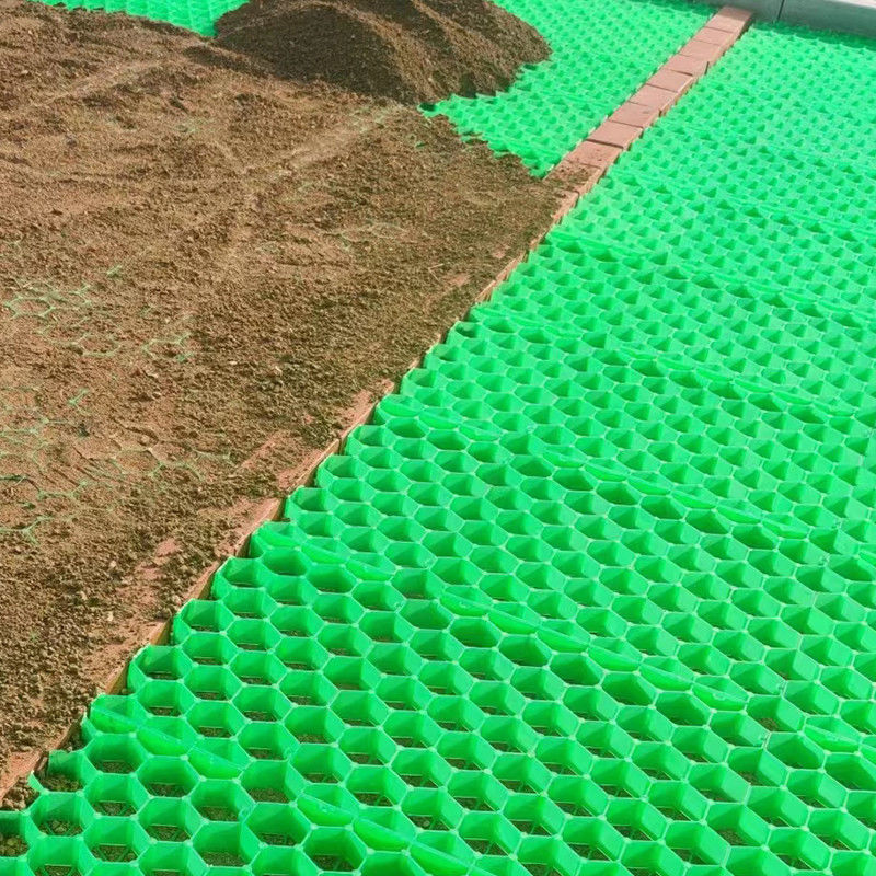 Pavimentazioni con griglia di erba porosa in HDPE in plastica