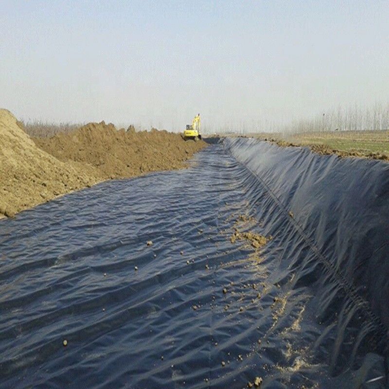 Geomembrane di polietilene ad alta densità (HDPE) rivestimenti neri resistenti ai raggi UV rivestimenti di stagno di polietilene per contenimento delle discariche 1,5 mm spessore Geomembrana 500N resistenza alla trazione
