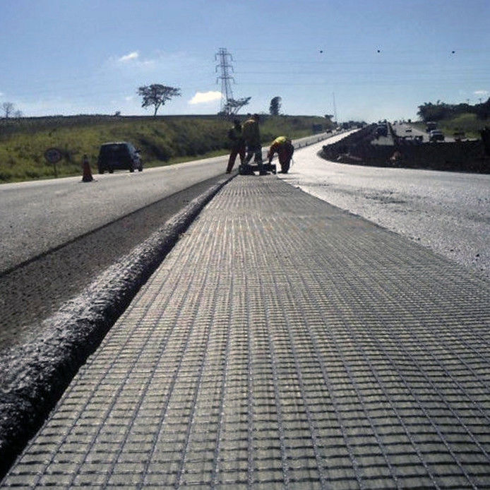 Geogrid biassiale di plastica per rinforzo del suolo, PP/PET ad alta resistenza alla trazione, Balck 30kN/m, rete di stabilizzazione della base stradale