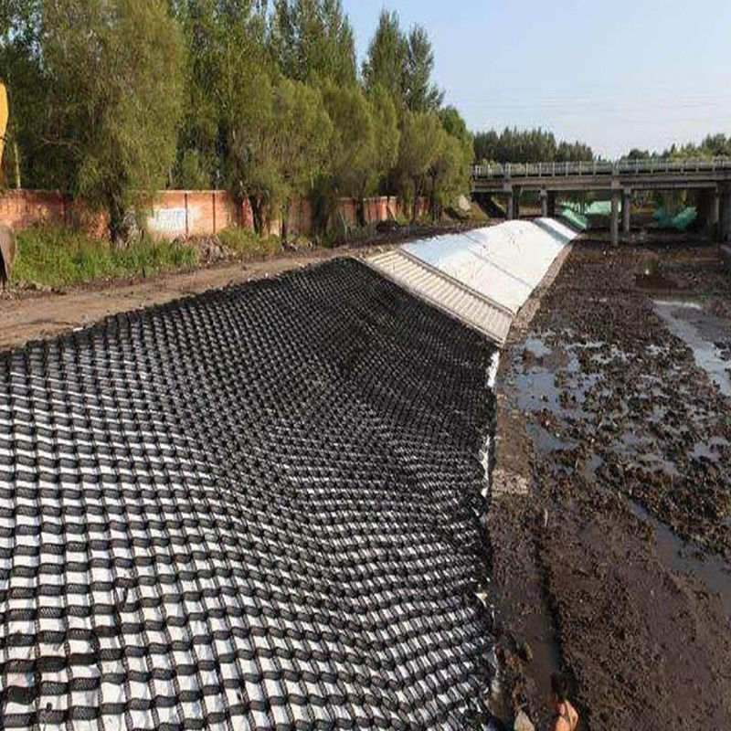 Geocell in HDPE in plastica con griglia pavimentata in nero Geocell in HDPE per rinforzo di seminterrato morbido Geocell stabilizzatore di ghiaia a basso costo Geocell nella costruzione stradale