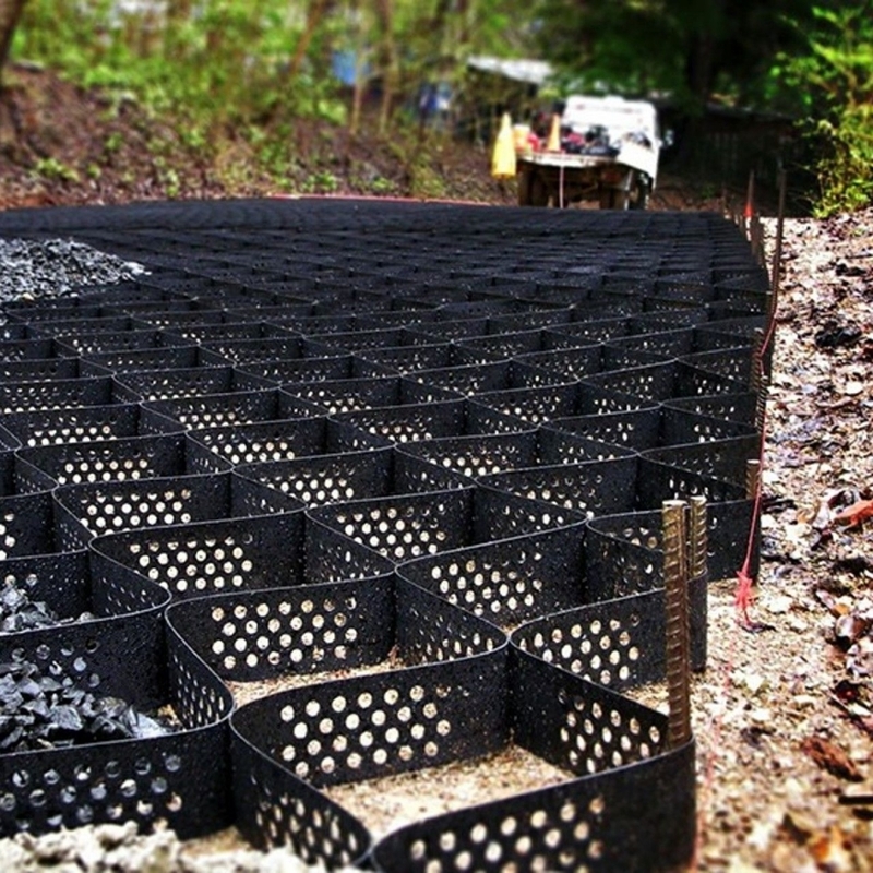 Geogriglia in HDPE con fori, sistema di confinamento cellulare ad alta resistenza, geogriglia a nido d'ape in HDPE per fondazioni stradali, protezione pendii, parcheggi, vialetti, muri di contenimento