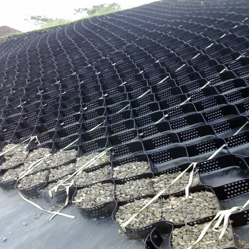 Griglia di ghiaia a geocelle di plastica in HDPE strutturata e perforata per la stabilizzazione del vialetto, il rinforzo delle basi stradali, il parcheggio e la protezione dei pendii