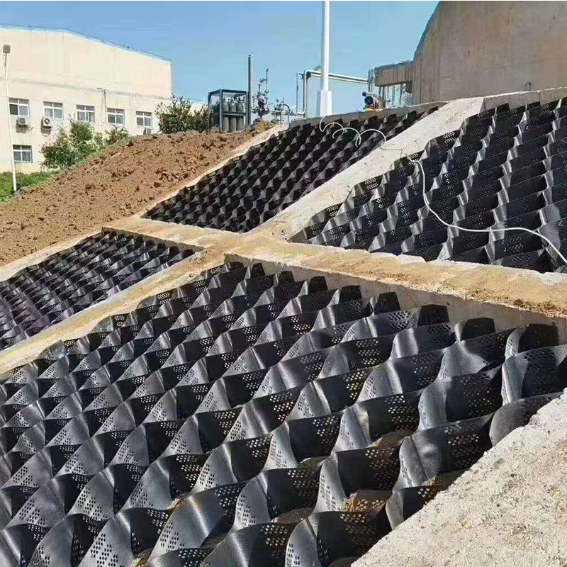 Griglia di ghiaia a geocelle di plastica in HDPE strutturata e perforata per la stabilizzazione del vialetto, il rinforzo delle basi stradali, il parcheggio e la protezione dei pendii