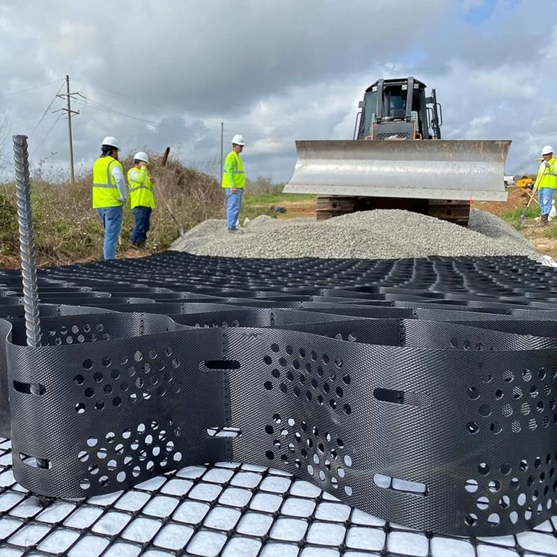 Geogriglie in HDPE durevoli Superficie liscia Geogriglia in HDPE per vialetti Controllo dell'erosione per pendii Supporto per muri di contenimento